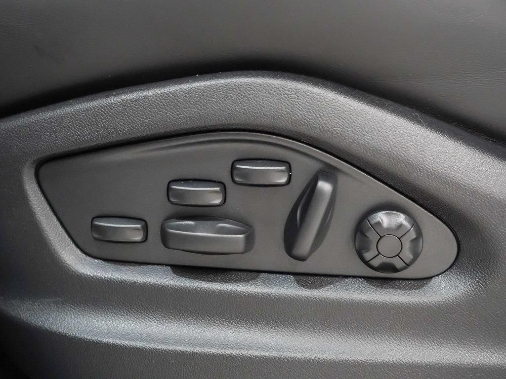 New 2026 Porsche Cayenne Turbo AWD/4WD image 24