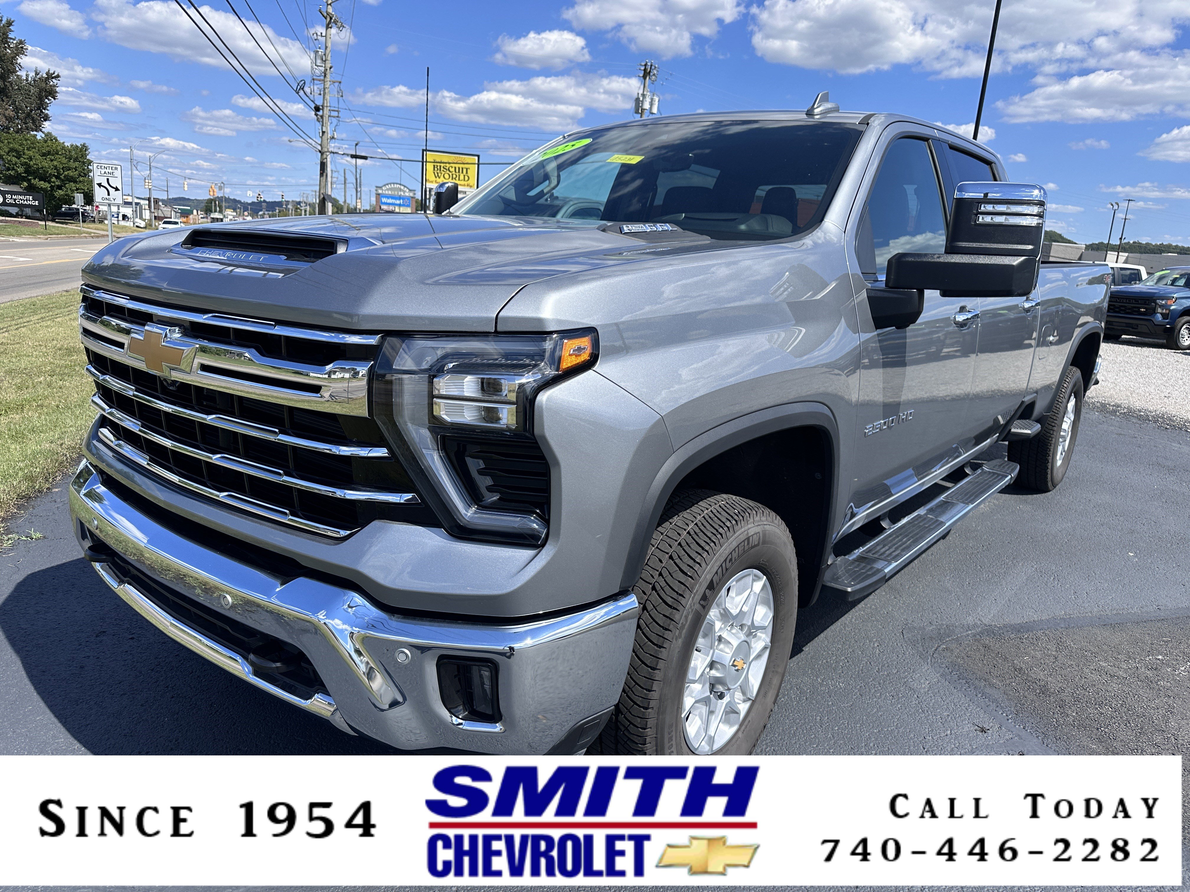 Used 2025 Chevrolet Silverado 2500 LTZ w/ LTZ Premium Package image 1