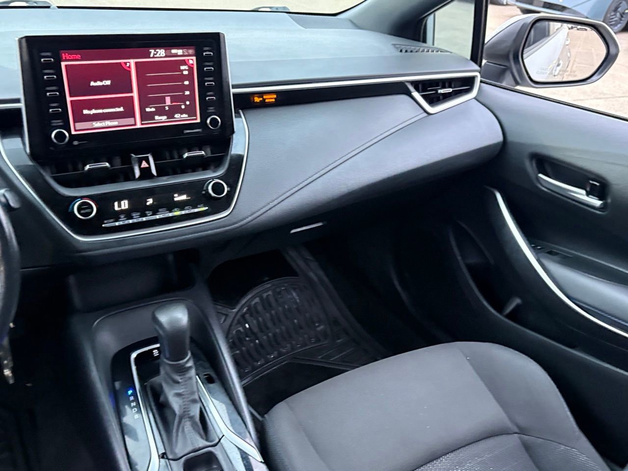 Used 2021 Toyota Corolla SE image 13