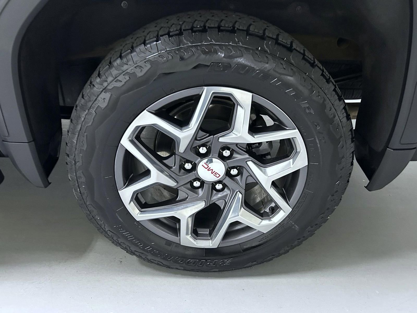 Used 2024 GMC Sierra 1500 SLT w/ SLT Premium Plus Package AWD/4WD image 22