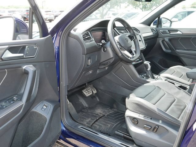 Certified 2023 Volkswagen Tiguan SEL R-Line AWD/4WD image 12