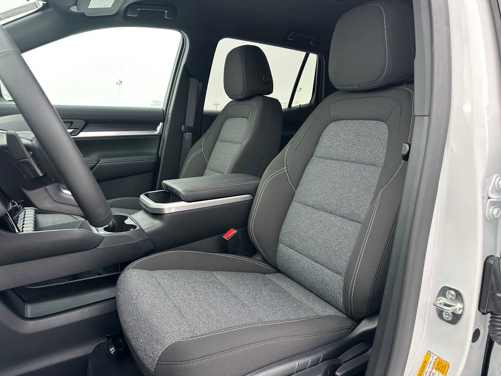 New 2026 GMC Terrain Elevation w/ Black Edition AWD/4WD image 21