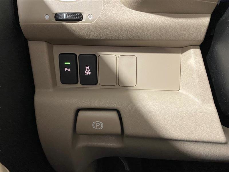 Used 2015 Honda Pilot Touring image 28