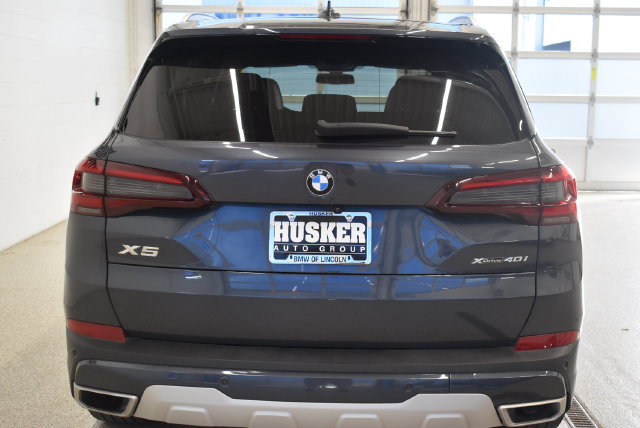 Used 2021 BMW X5 xDrive40i w/ Premium Package AWD/4WD image 11