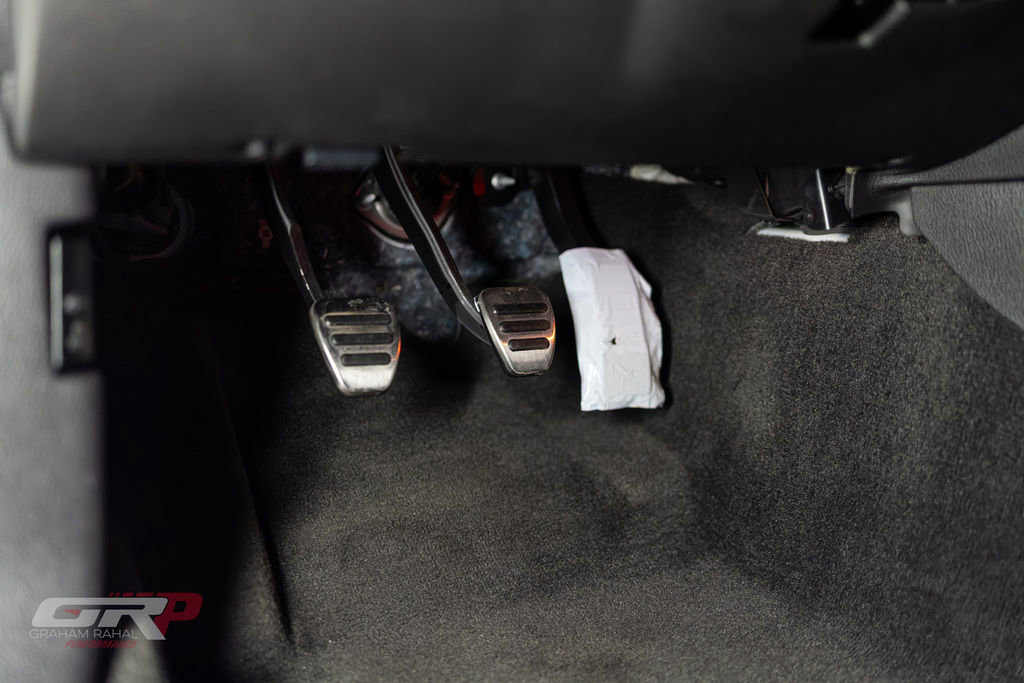 Used 2011 Ford Mustang GT Premium w/ Security Pkg RWD image 38