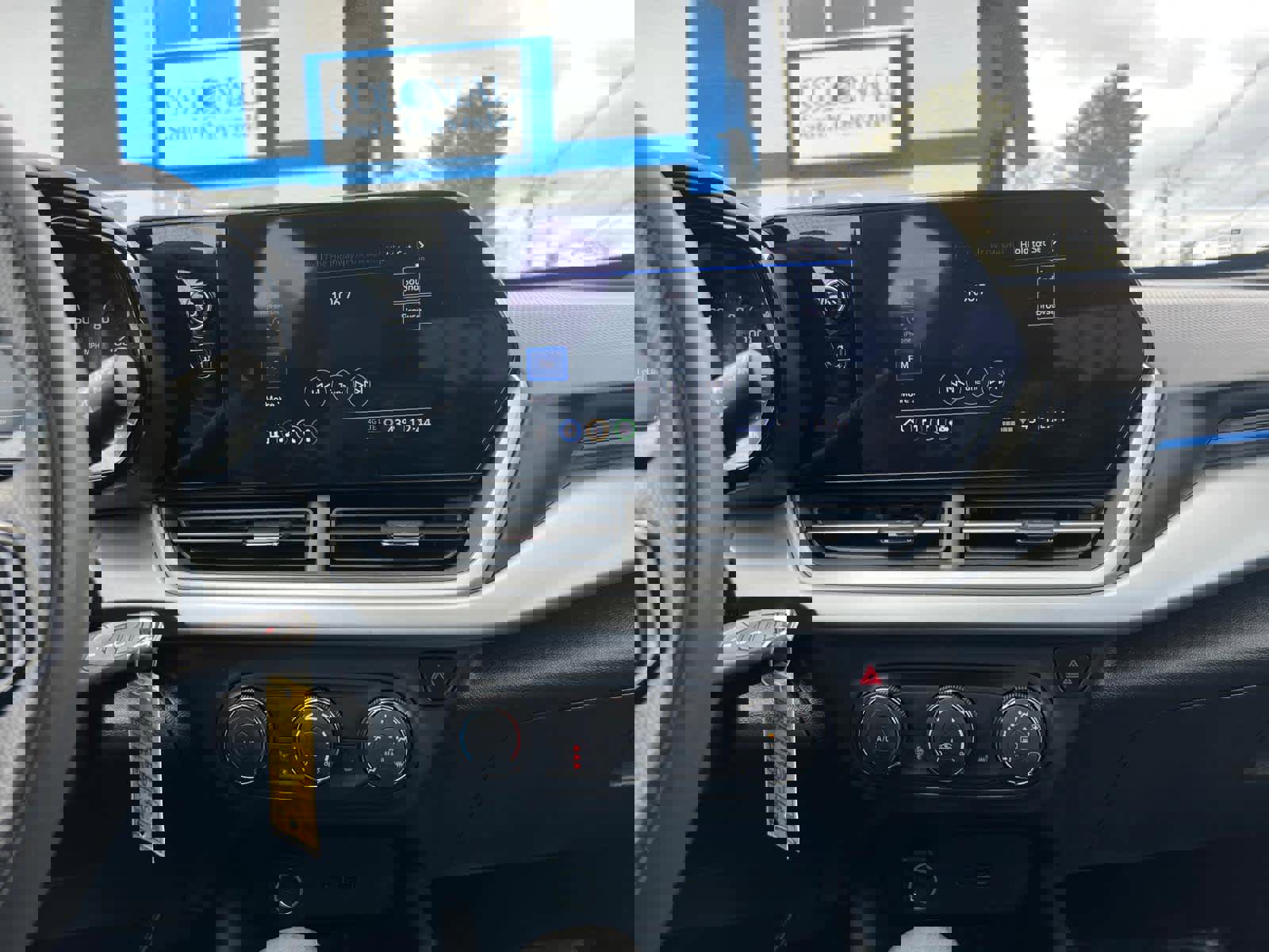 Certified 2025 Chevrolet Trax LS w/ LS Convenience Package image 25