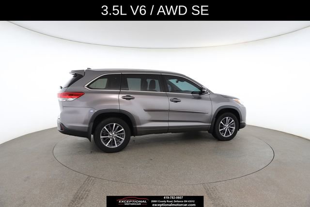 Used 2018 Toyota Highlander XLE image 21
