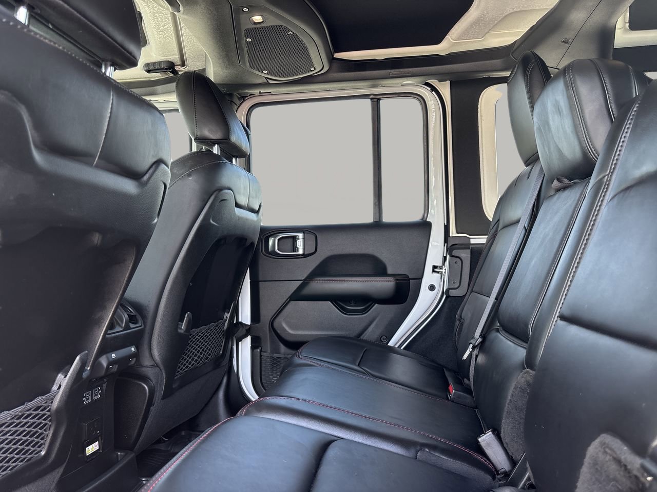 Used 2025 Jeep Wrangler Unlimited Rubicon image 15