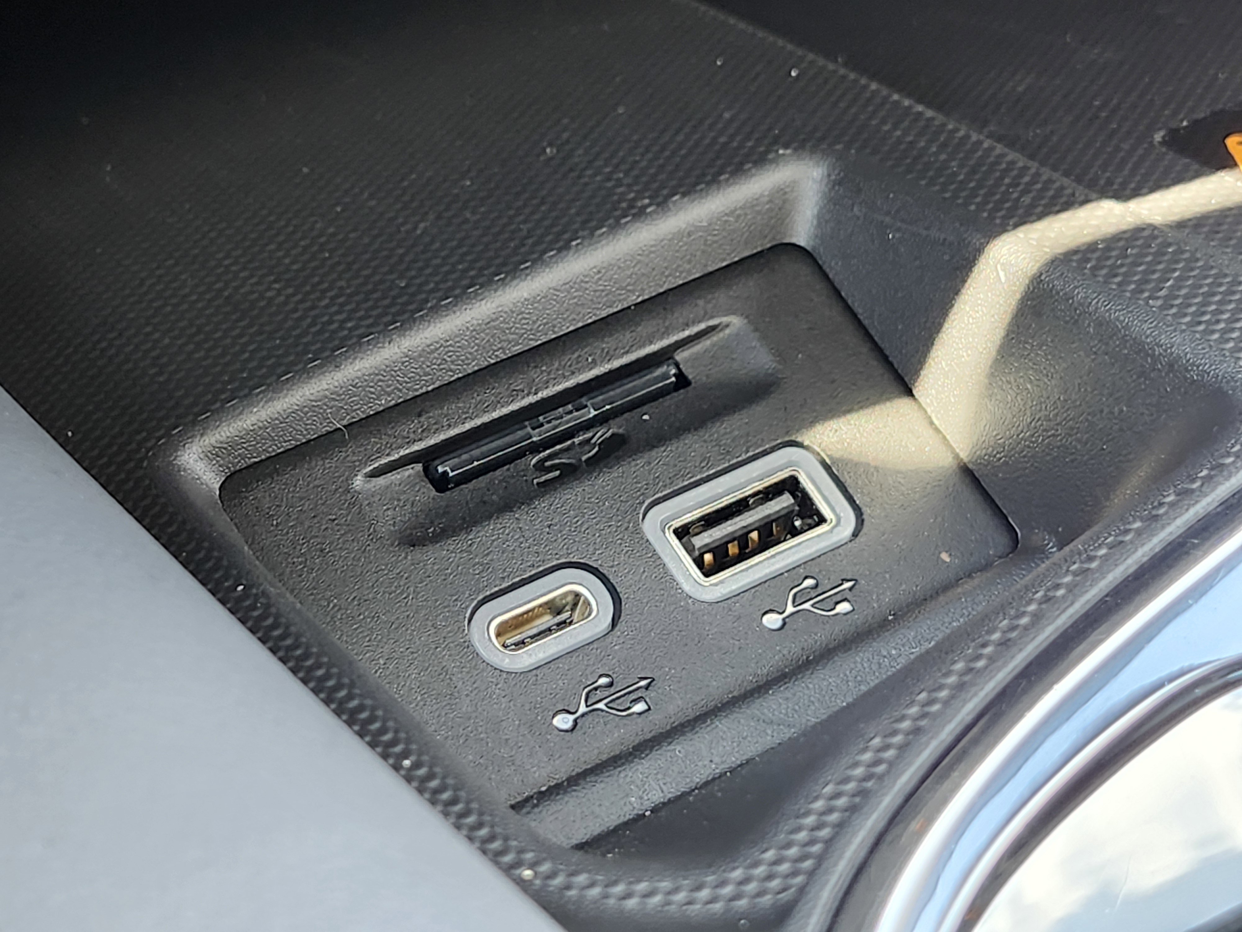 Used 2023 Buick Enclave Premium w/ Experience Buick Package image 32