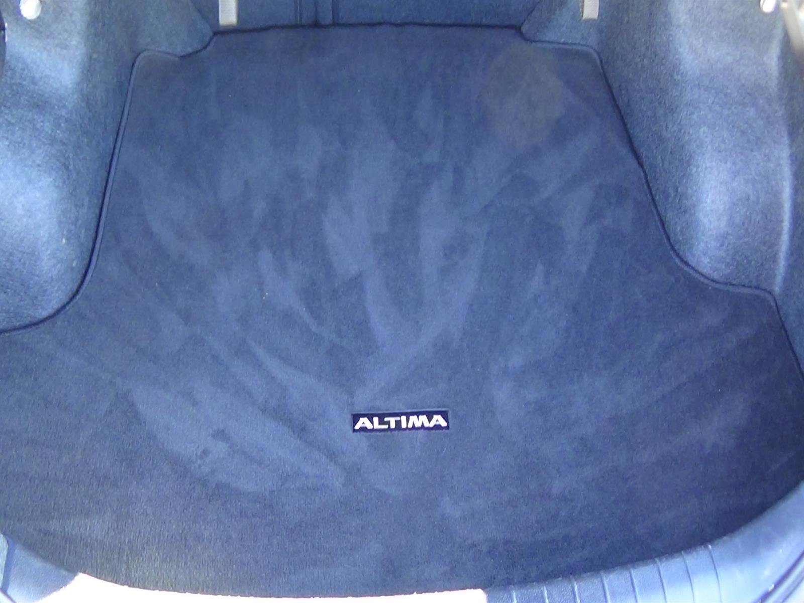 Used 2025 Nissan Altima 2.5 SV FWD image 10