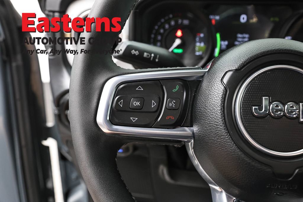 Used 2025 Jeep Wrangler Unlimited Sahara image 15