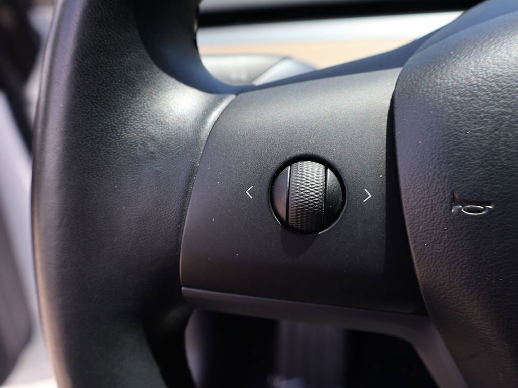 Used 2018 Tesla Model 3 Long Range AWD/4WD image 37