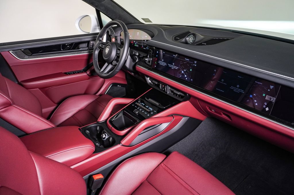 New 2026 Porsche Cayenne Turbo AWD/4WD image 14
