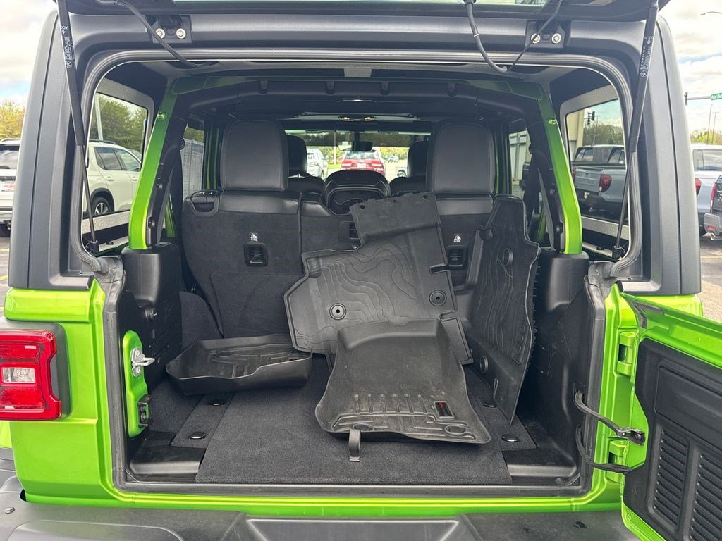 Used 2019 Jeep Wrangler Unlimited Rubicon AWD/4WD image 16