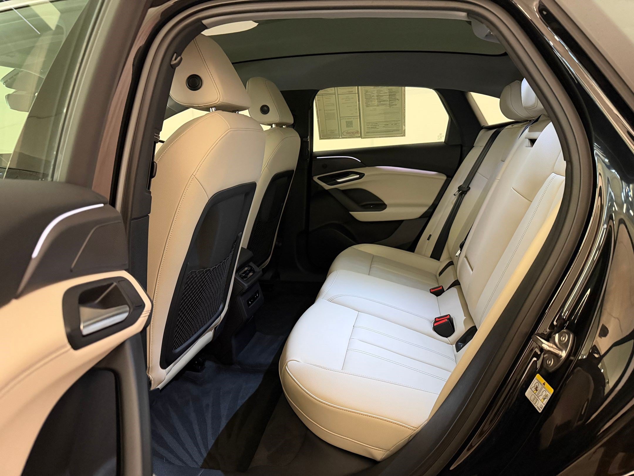 Certified 2025 Audi A6 e-tron Premium w/ Ultra Package AWD/4WD image 25