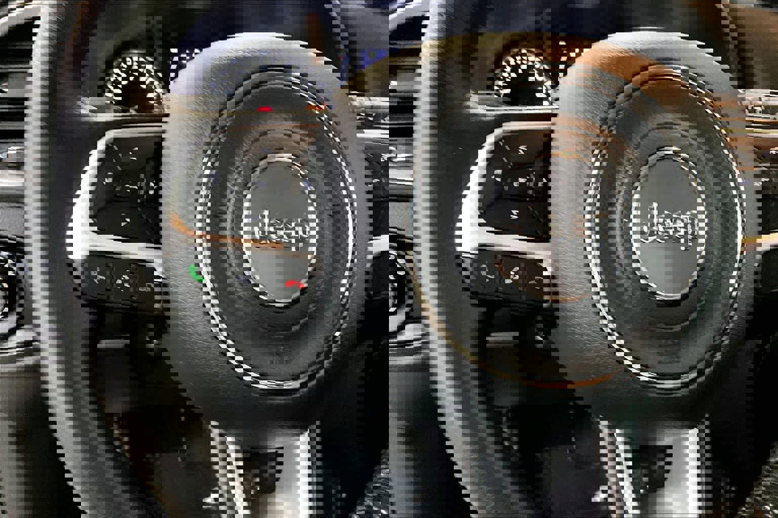 Used 2020 Jeep Renegade Latitude w/ Cold Weather Group image 23