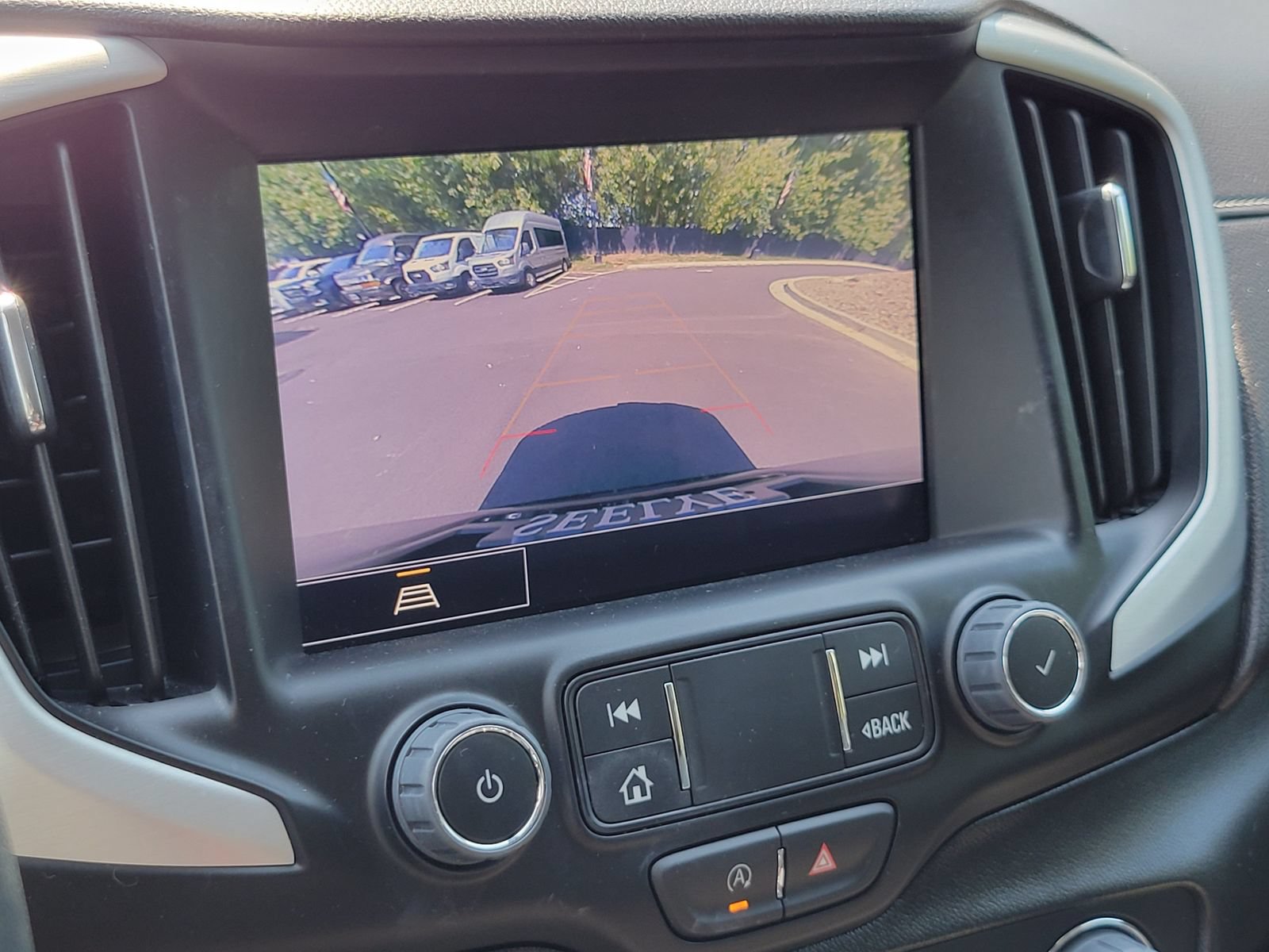 Used 2023 GMC Terrain SLT w/ LPO, Floor Liner Package AWD/4WD image 22