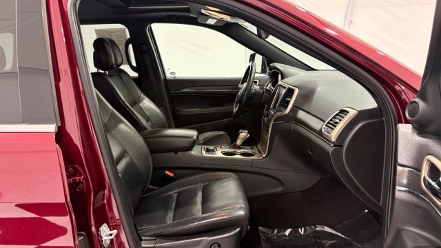 Used 2017 Jeep Grand Cherokee Limited AWD/4WD image 23