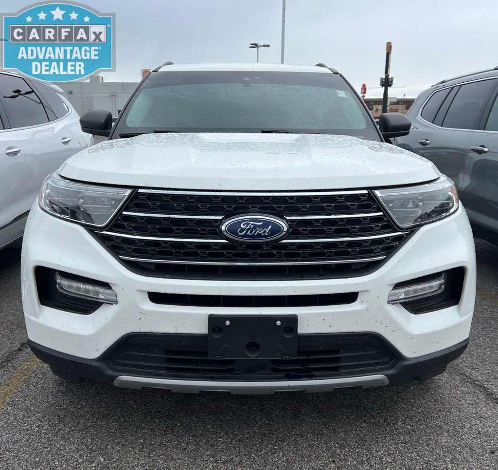 Used 2020 Ford Explorer XLT w/ Equipment Group 202A AWD/4WD image 2