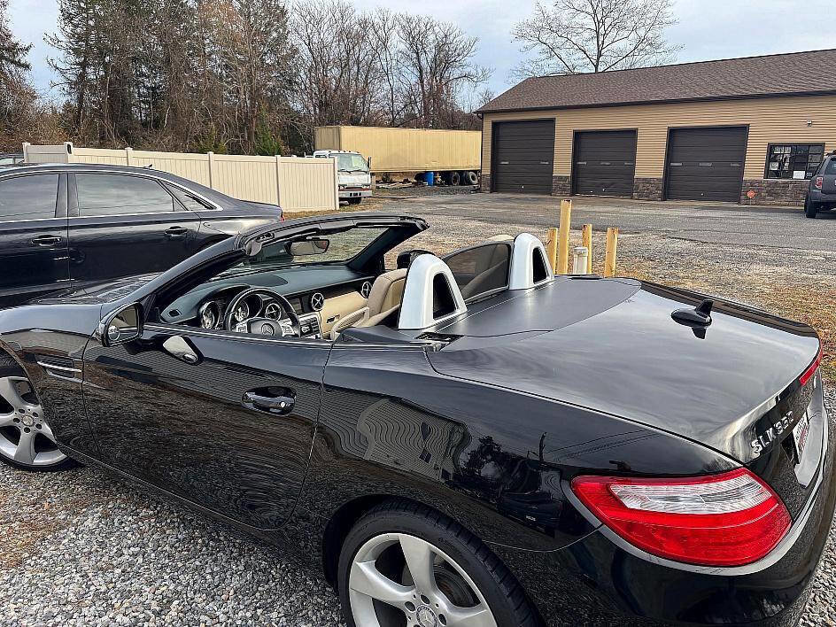 Used 2012 Mercedes-Benz SLK 350 w/ Premium I Pkg image 10