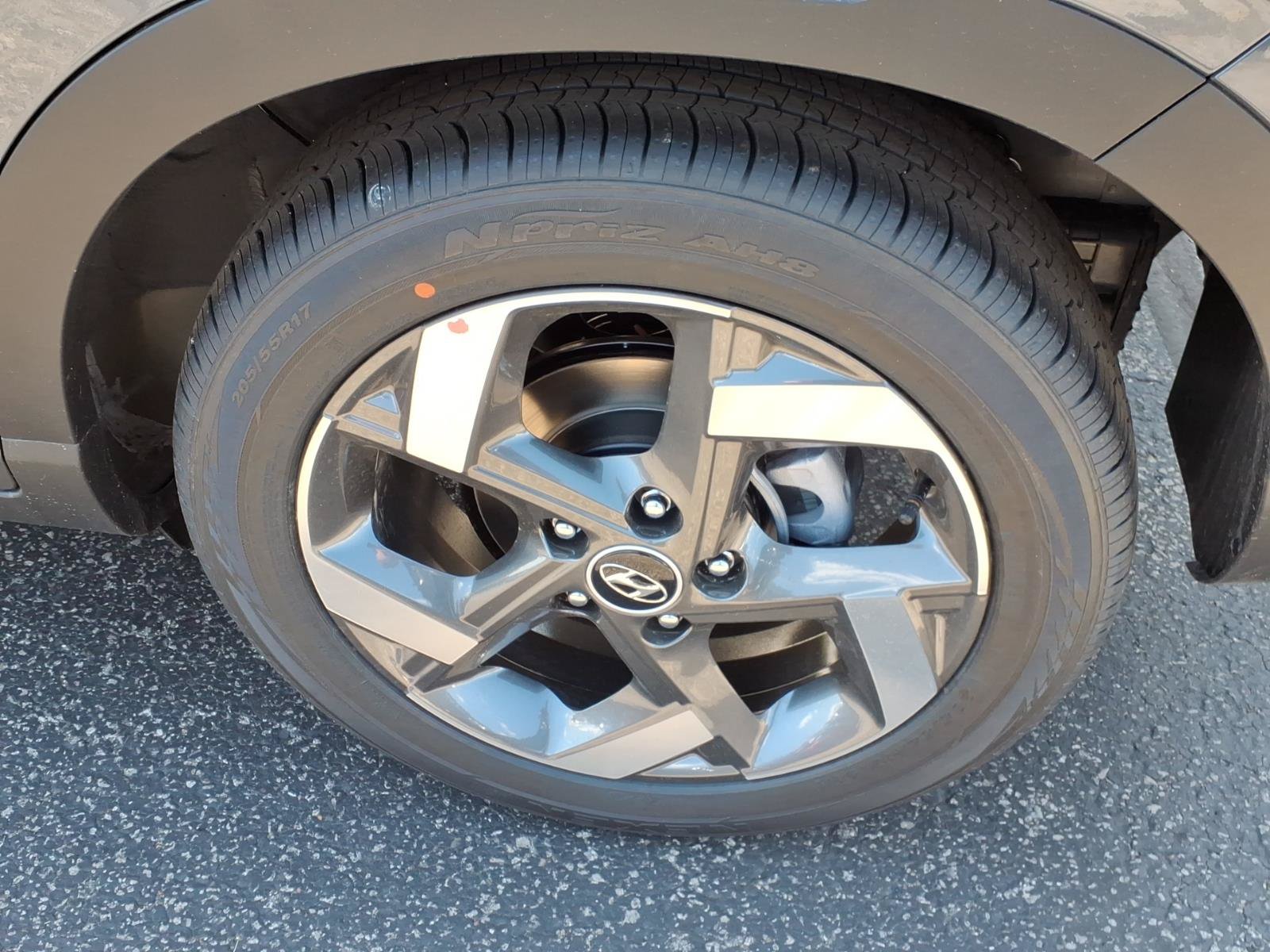 New 2026 Hyundai Venue SEL FWD image 11