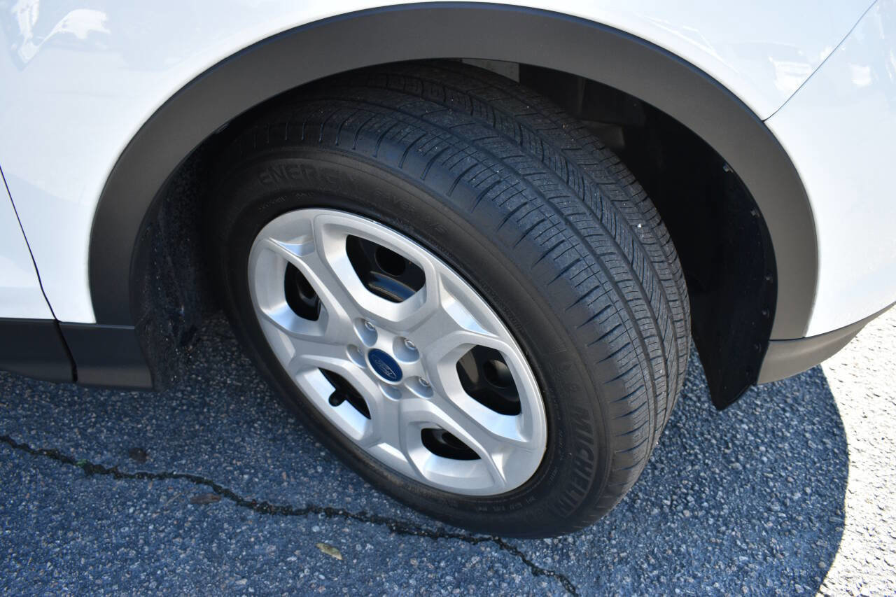 Used 2019 Ford Escape S image 42