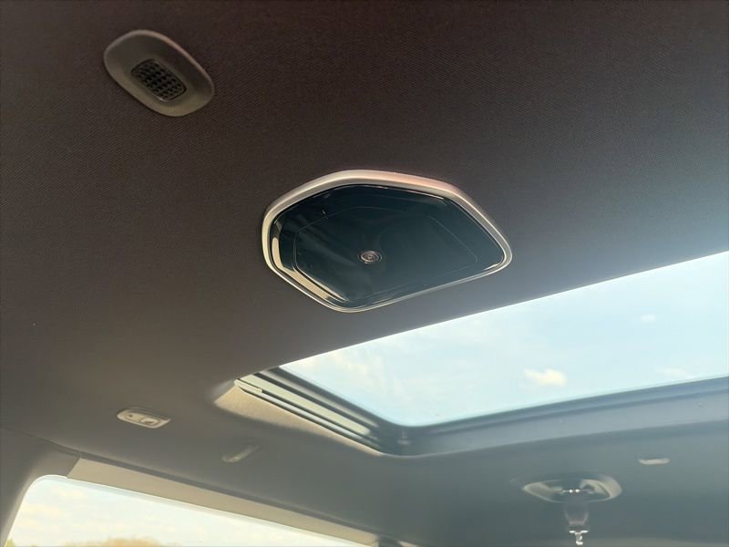 New 2026 Jeep Grand Wagoneer L Summit w/ Premium Group III image 20