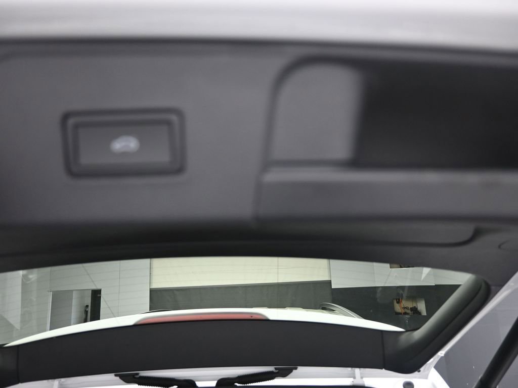 Used 2023 Volkswagen Atlas SE image 24