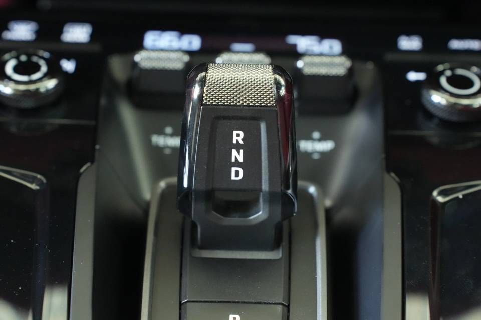 Certified 2025 Porsche 911 Carrera RWD image 26