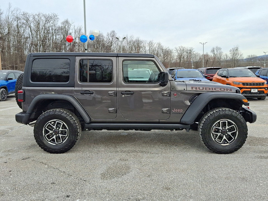 Used 2025 Jeep Wrangler Unlimited Rubicon w/ Safety Group image 26