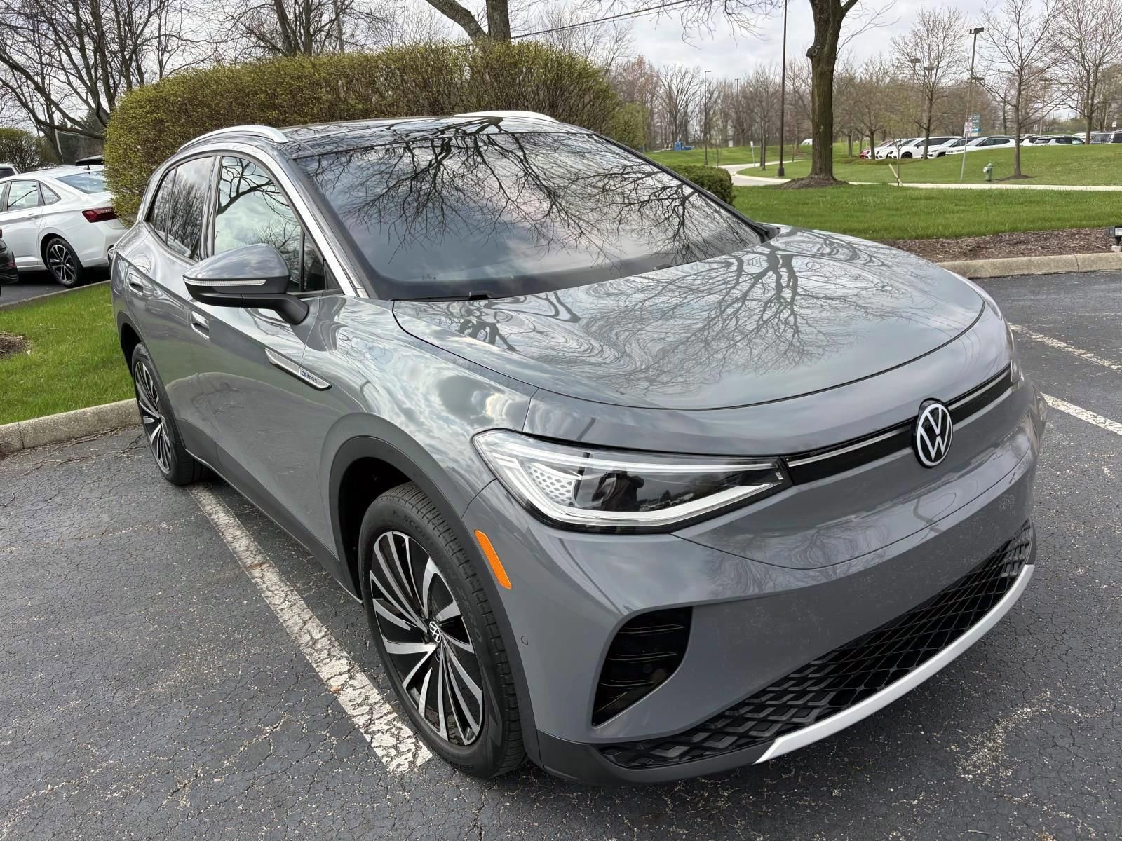 Used 2023 Volkswagen ID.4 Pro S Plus image 3