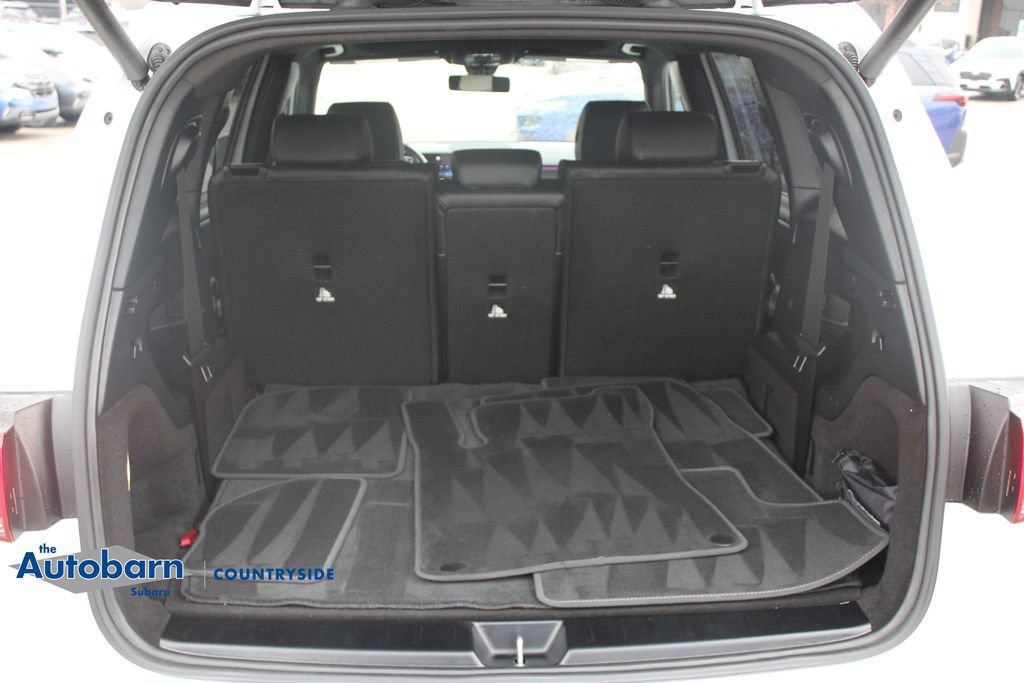 Used 2023 Mercedes-Benz GLB 250 4MATIC w/ Premium Package image 27