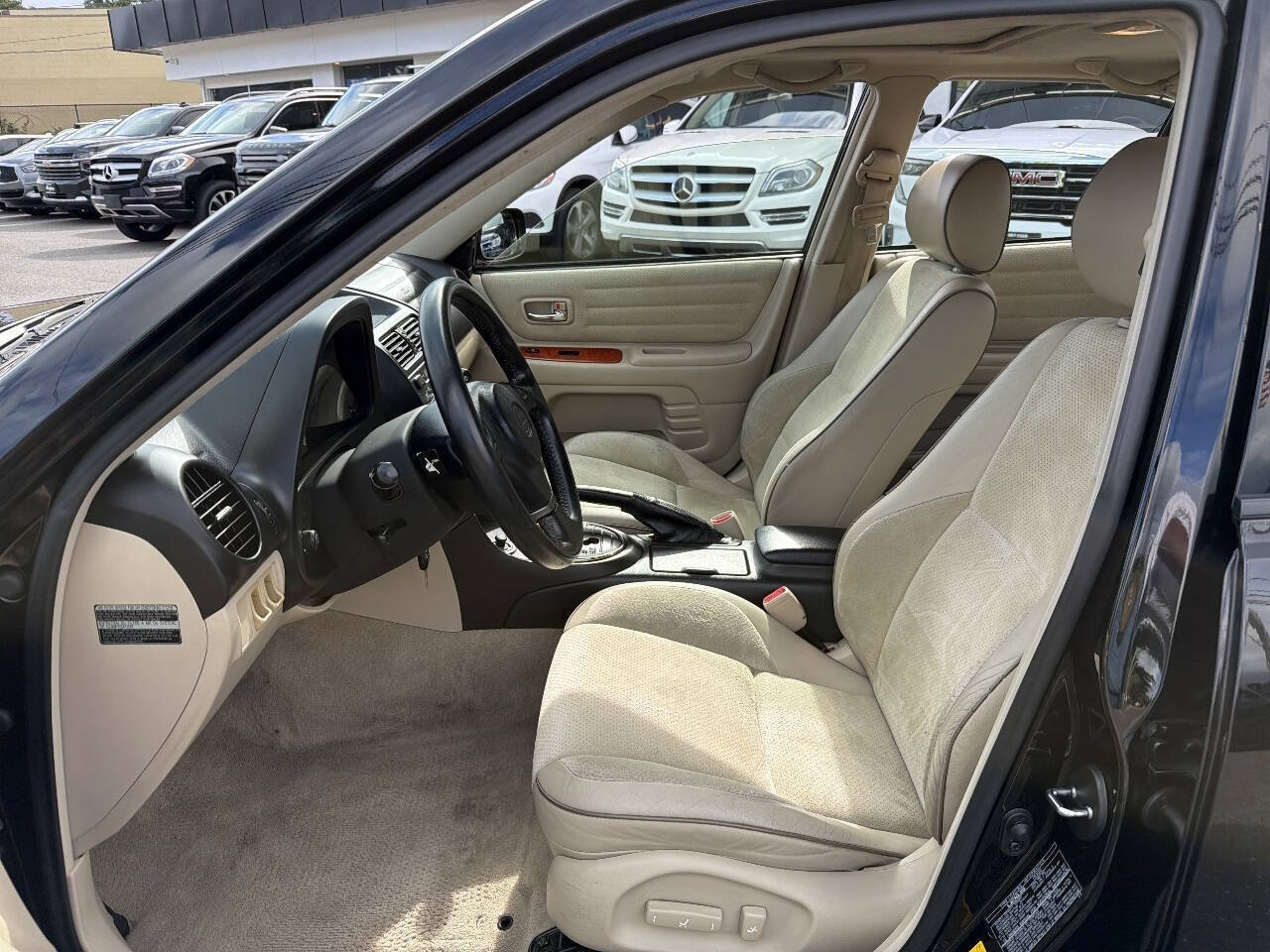 Used 2001 Lexus IS 300 RWD image 36