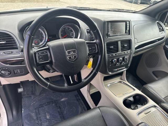 Used 2019 Dodge Grand Caravan SXT FWD image 13