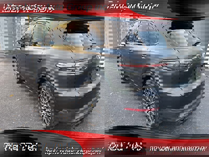 Used 2021 Porsche Cayenne S w/ Premium Package image 4