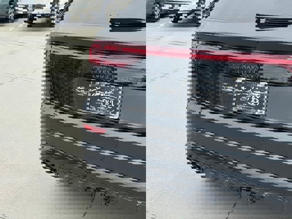 New 2026 Audi Q8 Premium Plus image 15