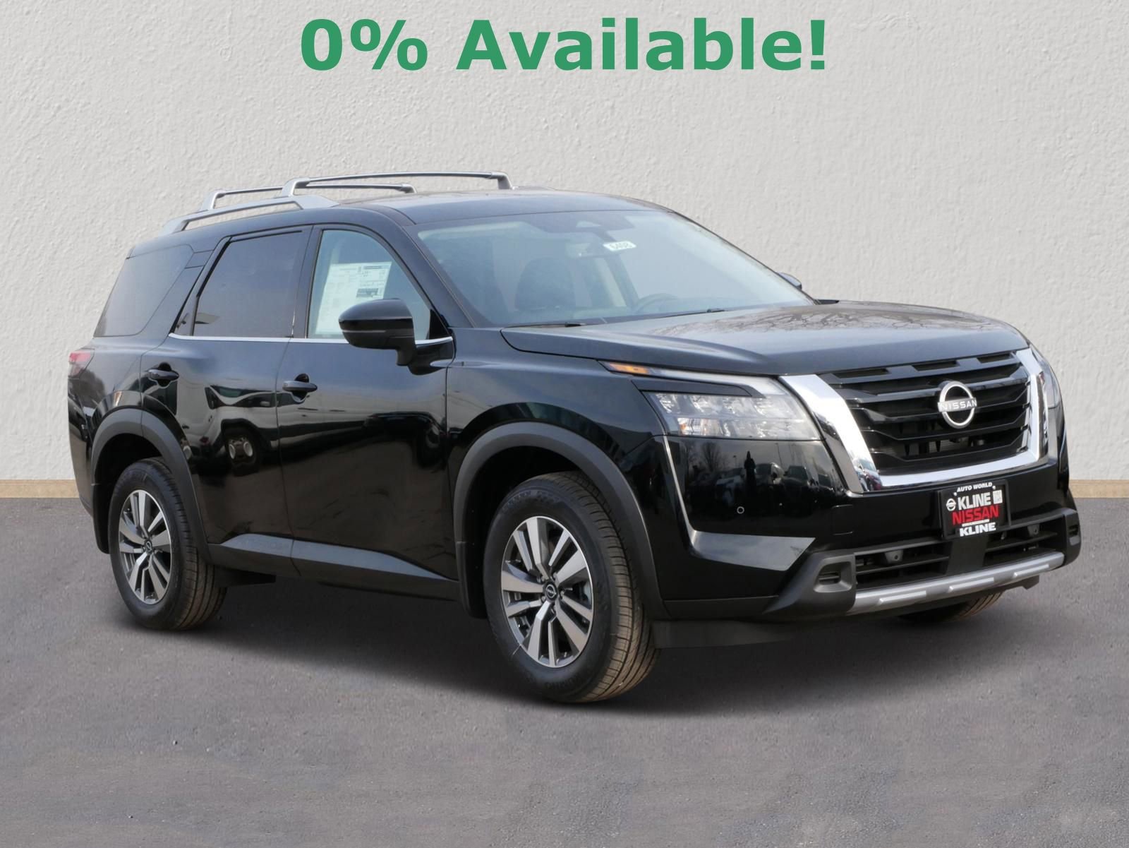 New 2025 Nissan Pathfinder SL image 1