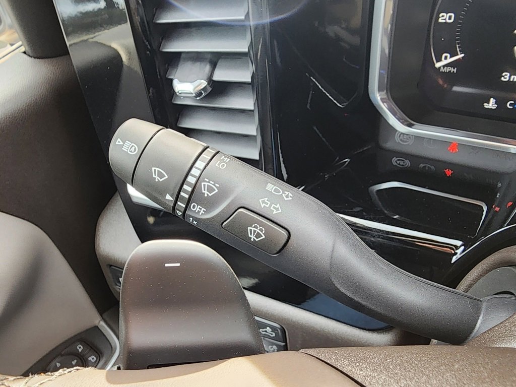 New 2026 GMC Sierra 1500 SLT w/ SLT Premium Plus Package image 23