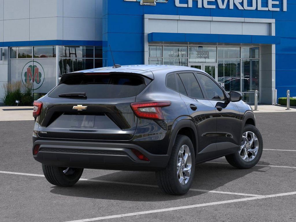 New 2026 Chevrolet Trax LS image 4