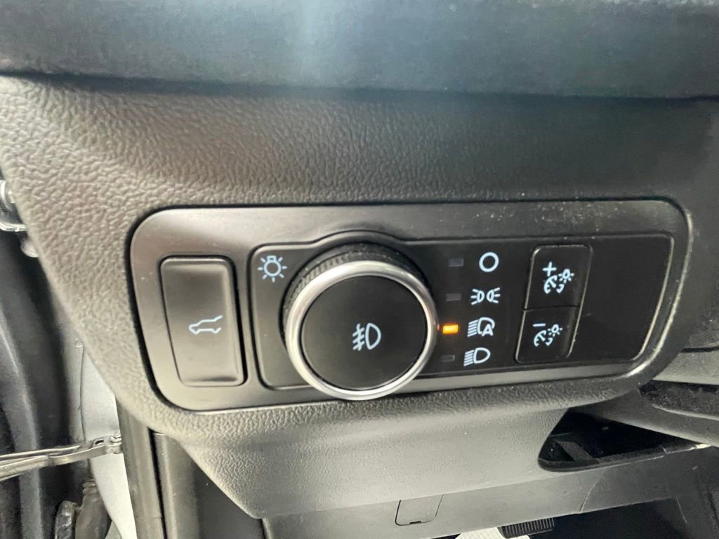 Used 2022 Ford Escape SEL w/ SEL Stealth AWD Package image 18