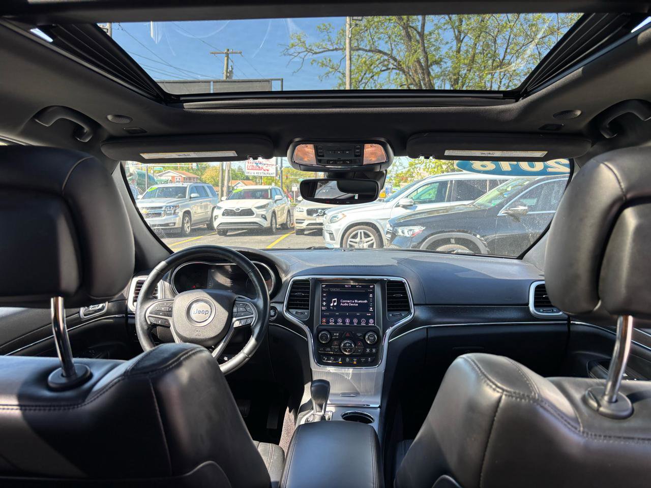 Used 2018 Jeep Grand Cherokee Limited image 15