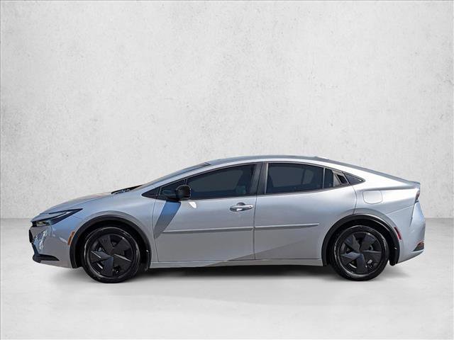 Used 2024 Toyota Prius LE image 9