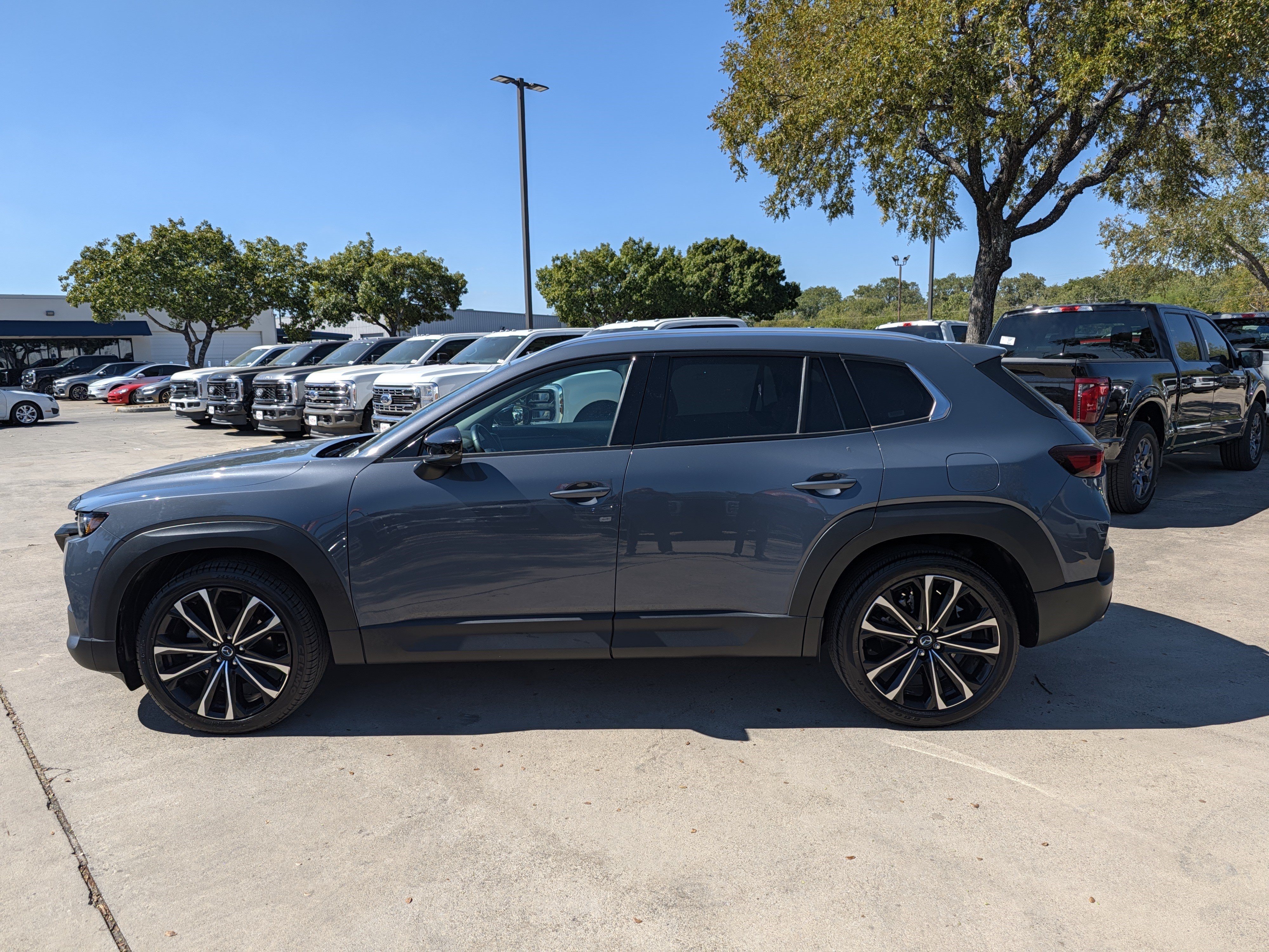 Used 2025 MAZDA CX-50 AWD 2.5 S w/ Premium Plus Pkg image 8