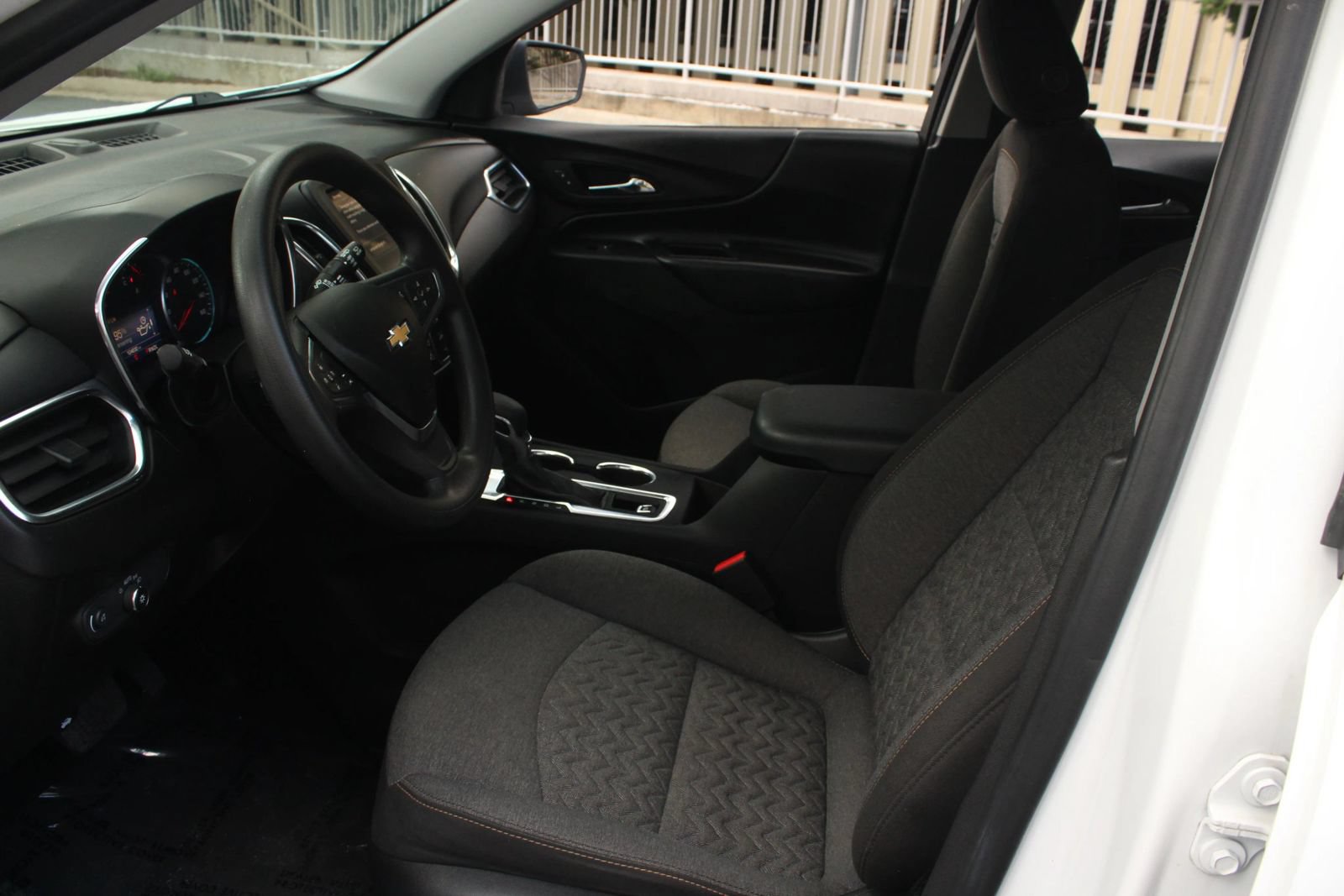 Used 2022 Chevrolet Equinox LT FWD image 14