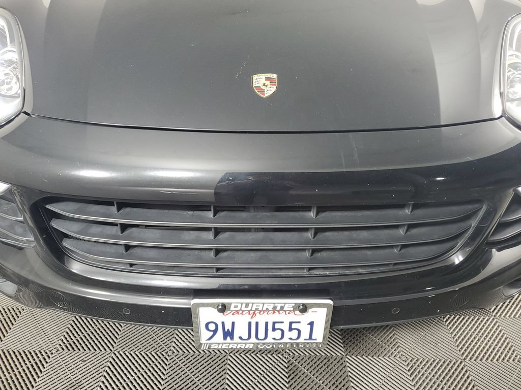 Used 2018 Porsche Cayenne Platinum Edition w/ Premium Package AWD/4WD image 10