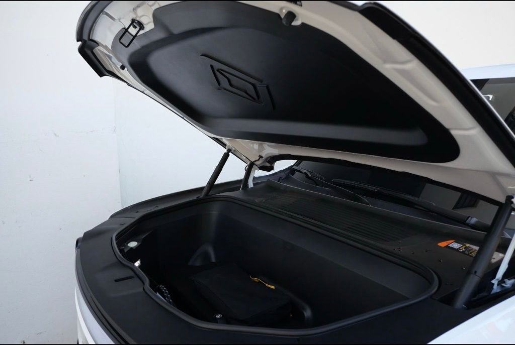 Used 2023 Rivian R1T Adventure image 26