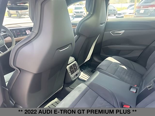 Used 2022 Audi e-tron GT Premium Plus AWD/4WD image 17