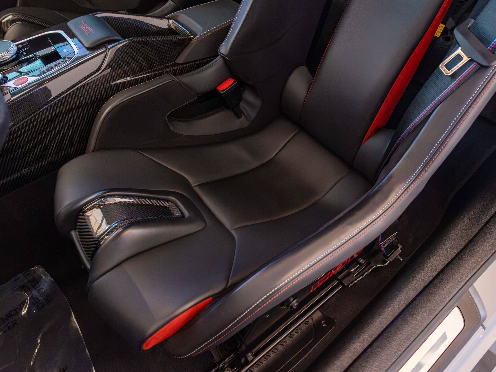 Used 2023 BMW M4 CSL RWD image 12