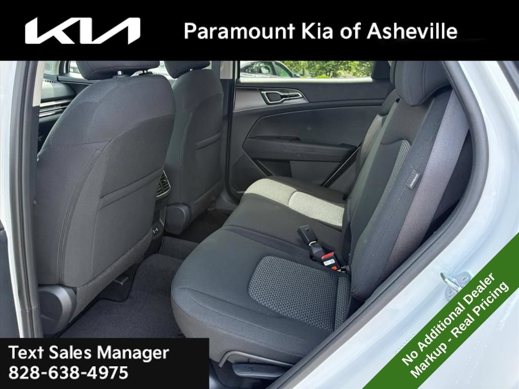 New 2026 Kia Sportage LX w/ LX Convenience Package AWD/4WD image 21