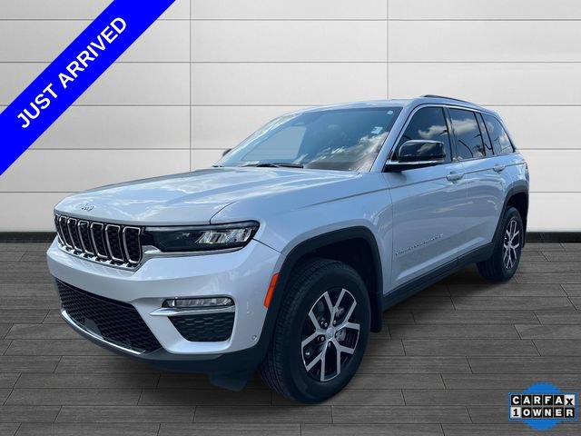 Used 2025 Jeep Grand Cherokee Limited w/ Luxury Tech Group II AWD/4WD image 7